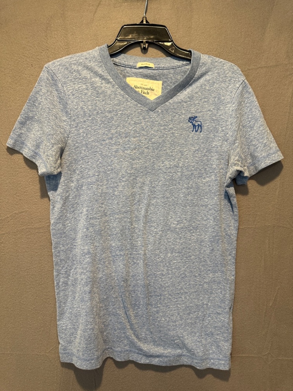 Abercrombie & Fitch Men's Heather Sky V-Neck Tee
